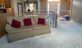 3475 Torrey Pines Dr, Akron, OH 44333