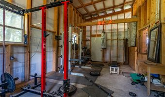 6263 Old River Rd, Baker, FL 32531