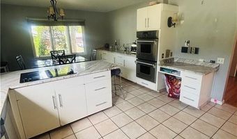 2 Wenscott Ln, North Providence, RI 02904