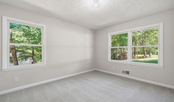115 Dixie Ln, Ball Ground, GA 30107