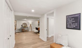 4006 N GLEBE Rd, Arlington, VA 22207