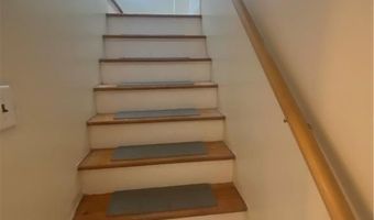 7 Brown Ave, Johnston, RI 02919