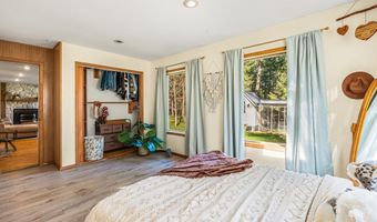 883 Mountain View Rd, Clark Fork, ID 83811
