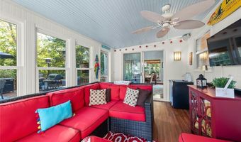 650 Eastpointe Ct, Amherst, OH 44001