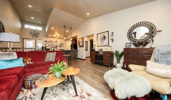 2720 E Sunburst Dr, Brandon, SD 57005
