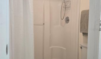 800 COVE CAY Dr 4C, Clearwater, FL 33760