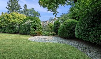 4 Butterworth Rd, Beverly, MA 01915