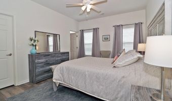 46 Rockland St, Barnegat, NJ 08005