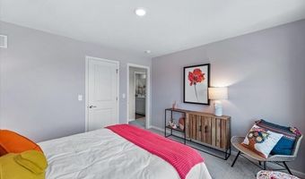 393 W Point Cir, Algonquin, IL 60102