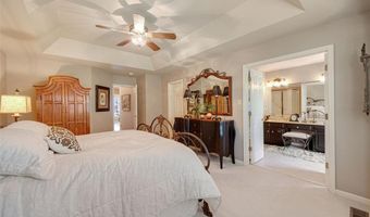 1112 Oak Borough Dr, Ballwin, MO 63021