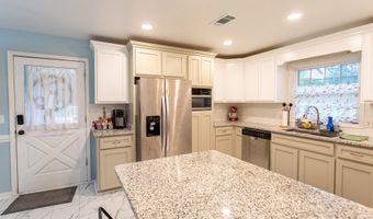 1194 Blackshear Hwy, Baxley, GA 31513