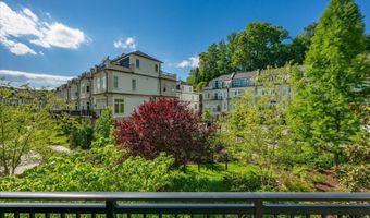 8121 RIVER Rd 423, Bethesda, MD 20817