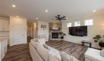 766 River Run Rd, Aurora, OH 44202