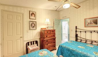 909 Dogwood Dr, Barefoot Bay, FL 32976