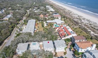 53 OCEANSIDE Dr, Atlantic Beach, FL 32233
