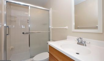 4847 SANGAMORE Rd 24, Bethesda, MD 20816