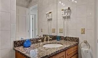 31 Coddinton Wharf 8, Newport, RI 02840