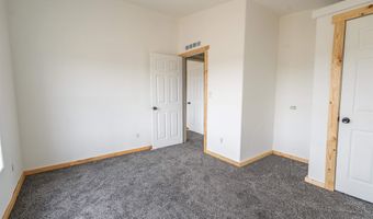 36 Rocky Rd, Douglas, WY 82637