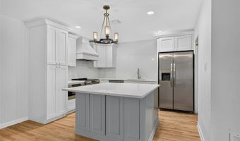 3430 N WESTMORELAND Dr, Orlando, FL 32804