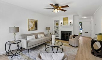 5222 POOKS HILL Rd #E-31, Bethesda, MD 20814