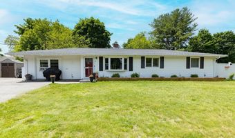 8 Andover Rd, Beverly, MA 01915