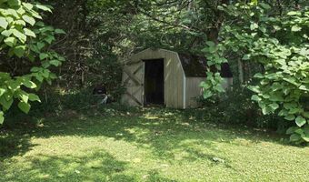 79 Y Rd, Arthurdale, WV 26520