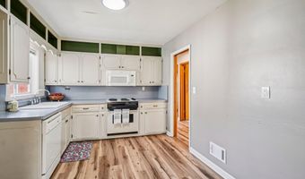 682 Budlong St, Adrian, MI 49221