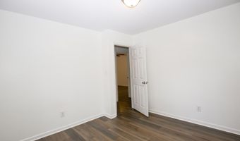 901 Glendale Dr, Aberdeen, NC 28315