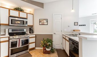 1335 Crossings Ct C, Ballwin, MO 63021