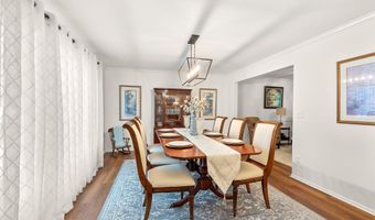 6931 Hillsboro Ct, Fort Wayne, IN 46835