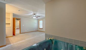 112 River Oaks Dr, Bainbridge, GA 39819