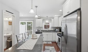 100 Woodlawn Ave 3, North Providence, RI 02904