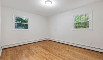 20 Dogwood Dr, Allendale, NJ 07401