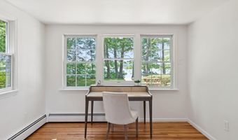 3 Tidewater Cv, Falmouth, ME 04105