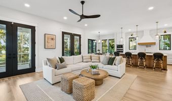 4684 Cedar Island Ct, Awendaw, SC 29429