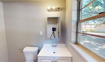 1142 S Stockton St, Ada, OK 74820