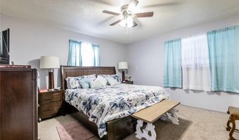 301 S 14th St, Arapaho, OK 73620