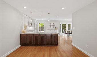 3714 MOUNT AIREY Ln, Annandale, VA 22003