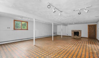 93 Harris Meadow Ln, Barnstable, MA 02630