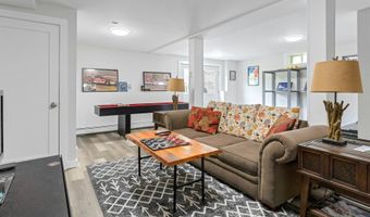 36 Kellogg Rd, Canaan, CT 06031
