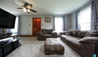 631 E 2nd St, Bridgewater, SD 57319