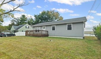 2405 Woodcrest Dr, Alton, IL 62002