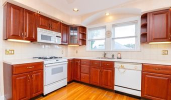 8-10 Kenrick St, Boston, MA 02135