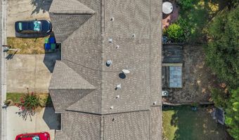 608 TREYMOOR LAKE Cir, Alabaster, AL 35007