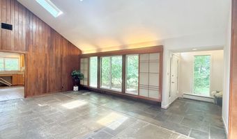 6819 SELKIRK, Bethesda, MD 20817