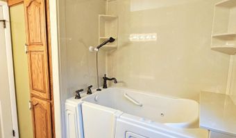9178 SE 72nd Ter, Baxter Springs, KS 66713