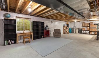 4018 McKenna Dr, Adrian, MI 49221