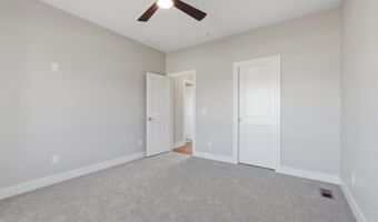 2046 Links Ln, Auburn, IN 46706