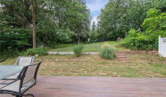 341 Abbyshire Rd, Akron, OH 44319