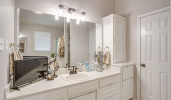 162 Lakeview Dr, Aledo, TX 76008